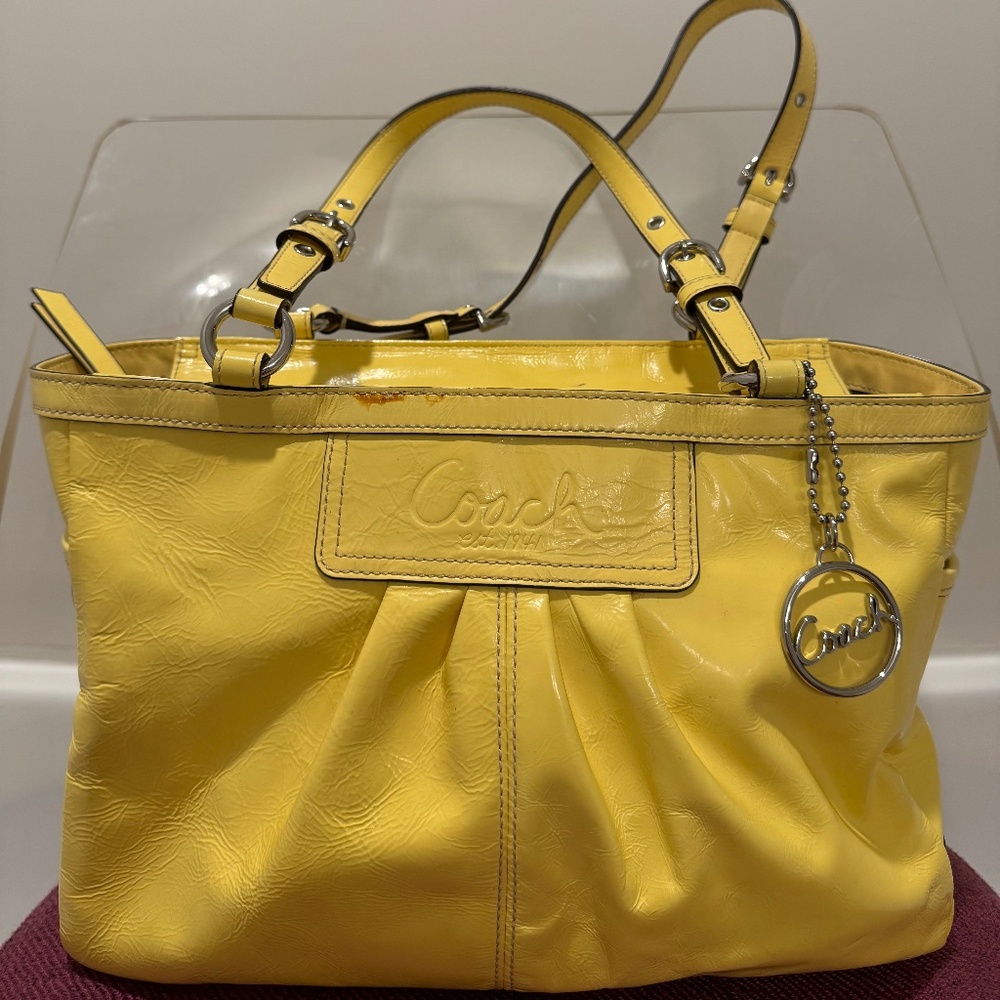 Authentic Coach Yellow Patent Leather Pleated East West Gallery Tote